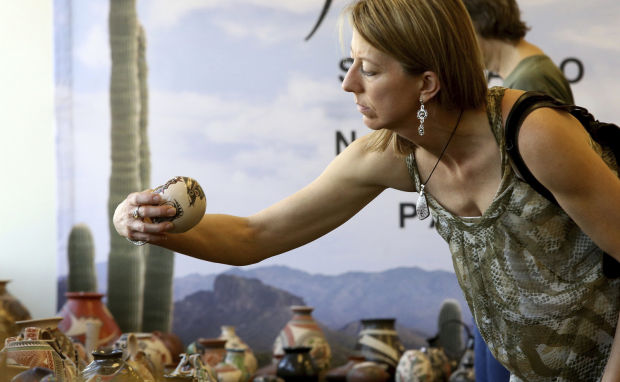 Making Mata Ortiz pottery